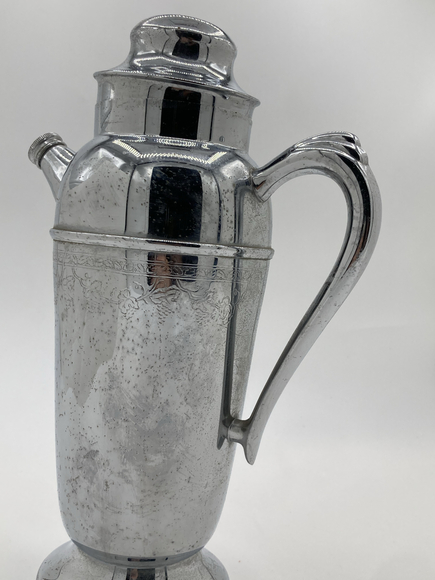 Art Deco Chrome Cocktail Shaker with Spout & Handle – 1930s Barware - Picture 4 of 10